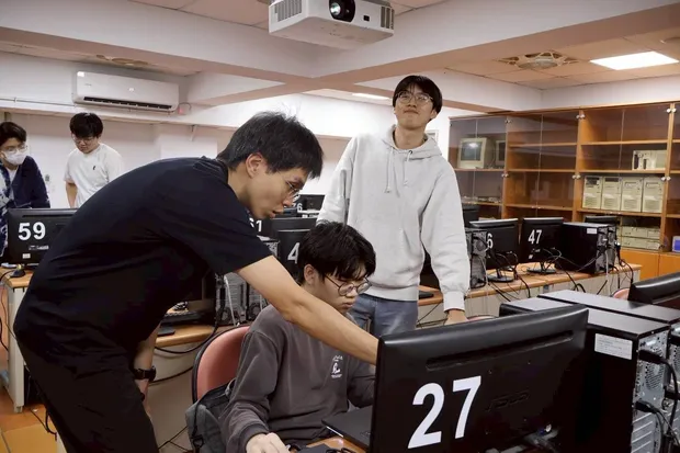 Git 起來！Denny 學長帶你雲端協作